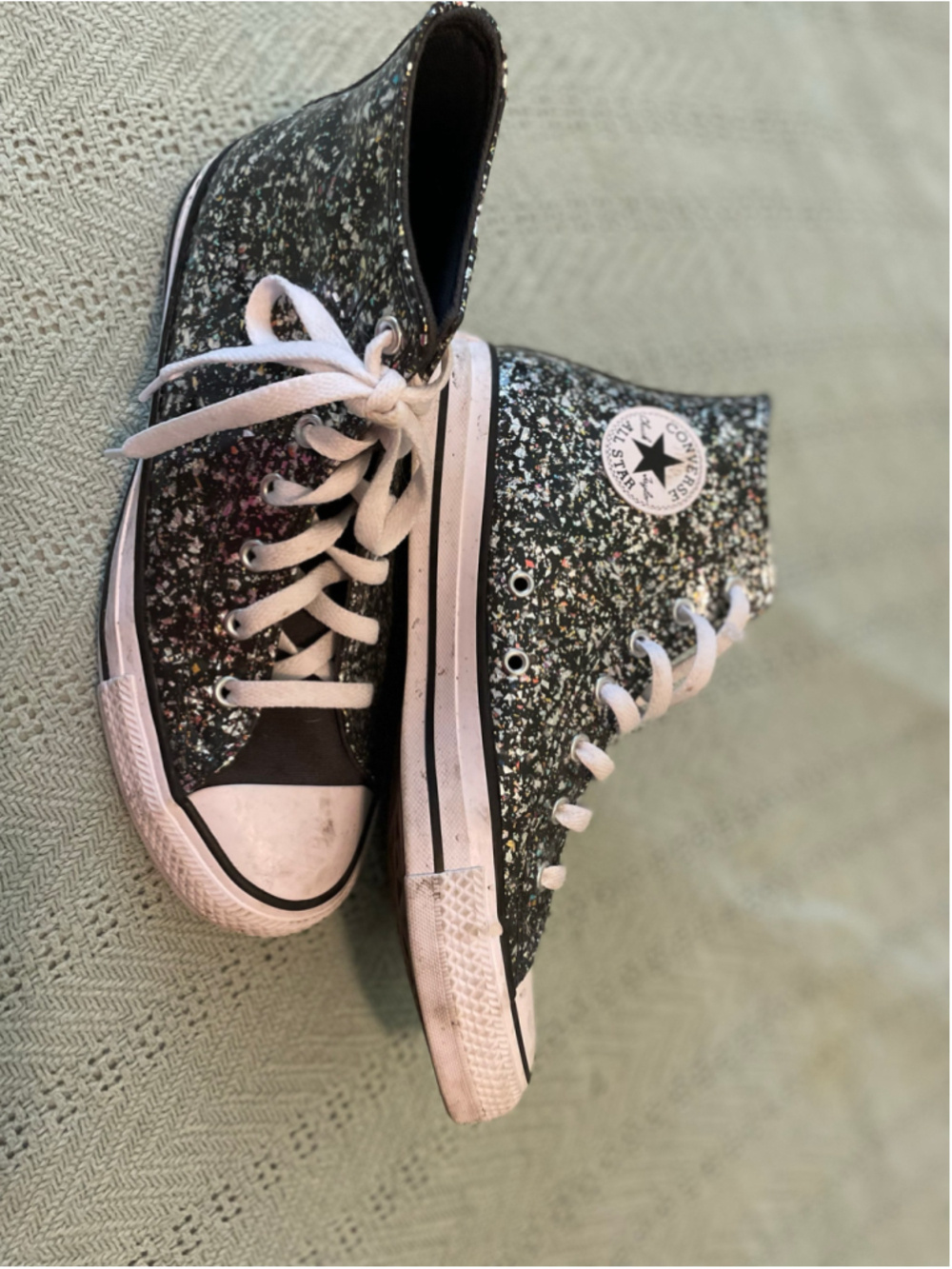 Girls Converse High Top Sneakers Black Silver Glitter Size 6 women’s 7.5/8
